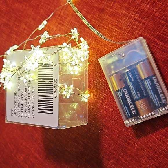 Free People Starry String Lights Mini White 7' Copper Wire With 3 Batteries NWT - Picture 14 of 16